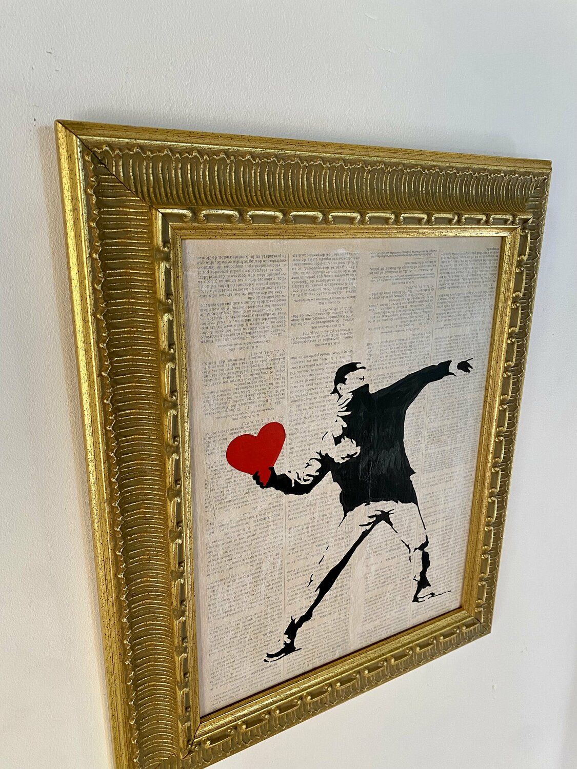 Banksy update available (ALGO MAS QUE UN JUGUETE) 2